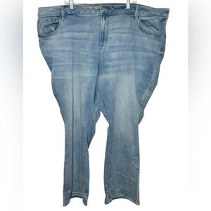 Old Navy Plus Kicker Boot-Cut Light Wash‎ NWT High Rise Size 28W
